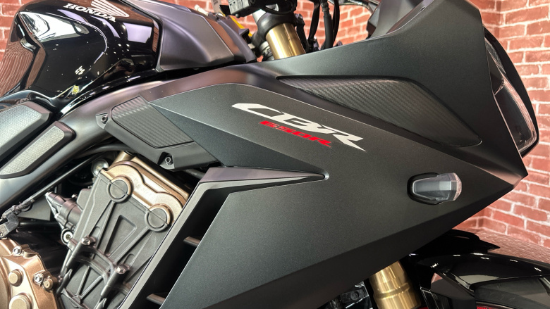 Honda CBR650R